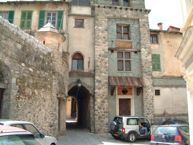 L'entre du vieux village de la Brigue